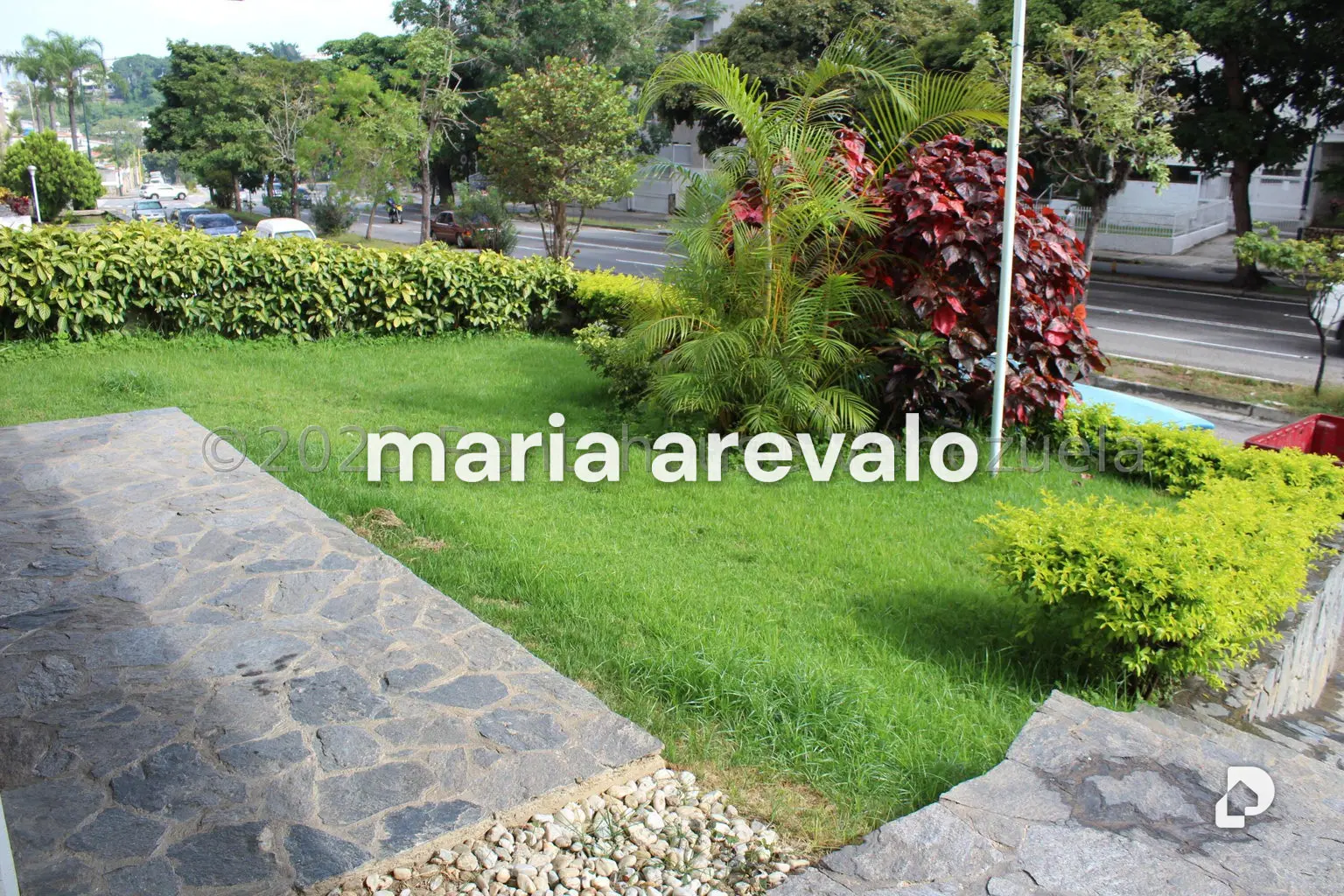 Apartment in Cumbres de Curumo, Caracas – 3