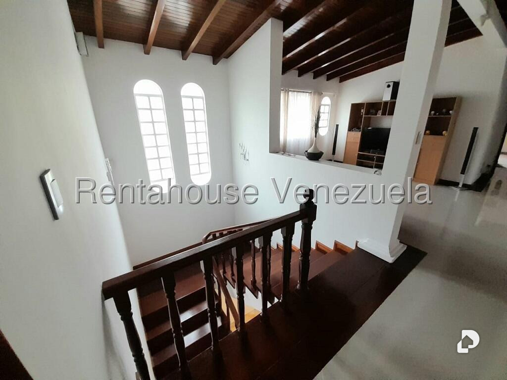 Casa en Colinas de La California, Caracas – 26