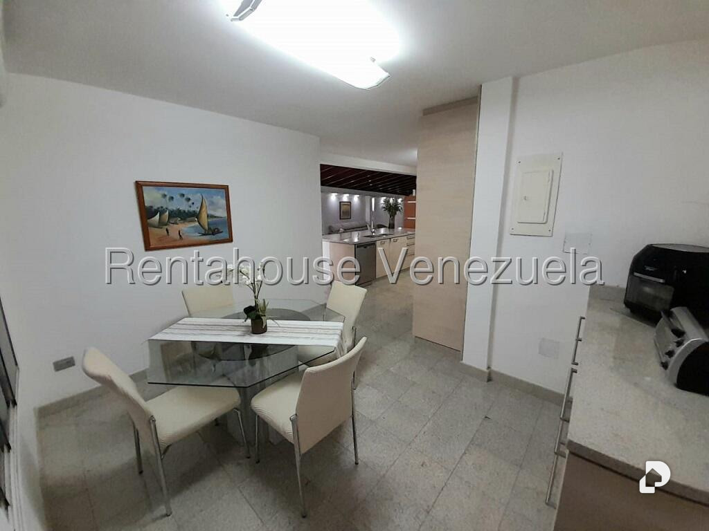 Casa en Colinas de La California, Caracas – 11