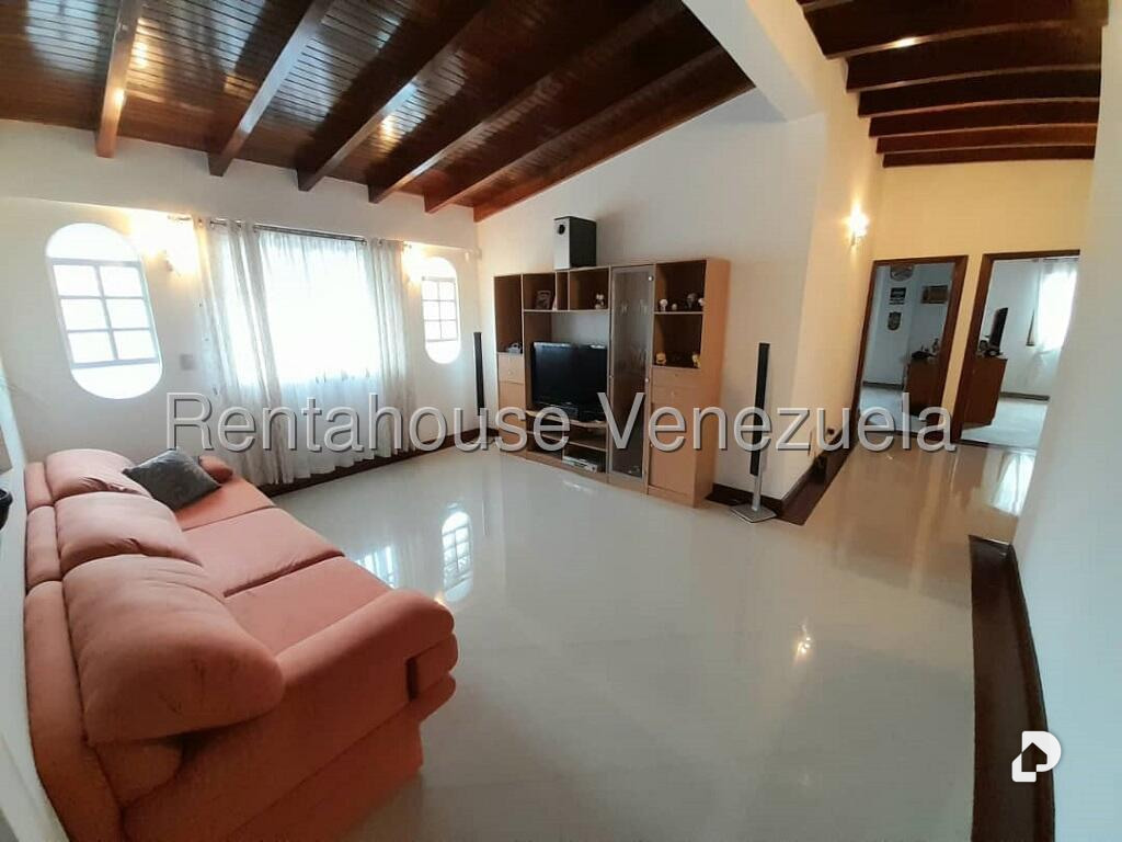 Casa en Colinas de La California, Caracas – 27
