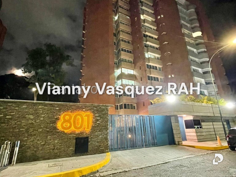 Apartamento en El Rosal, Caracas – 14