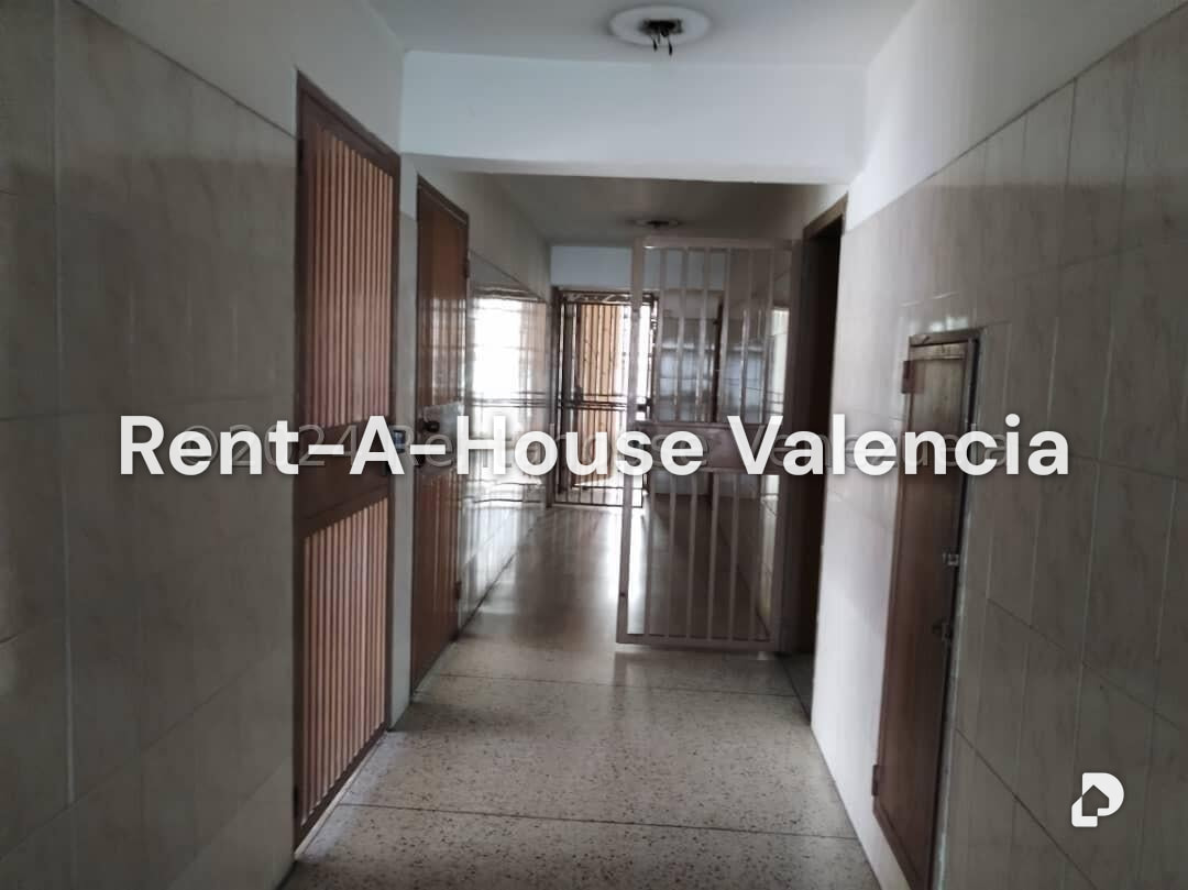 Edificio en Avenida Bolivar Sur, Valencia