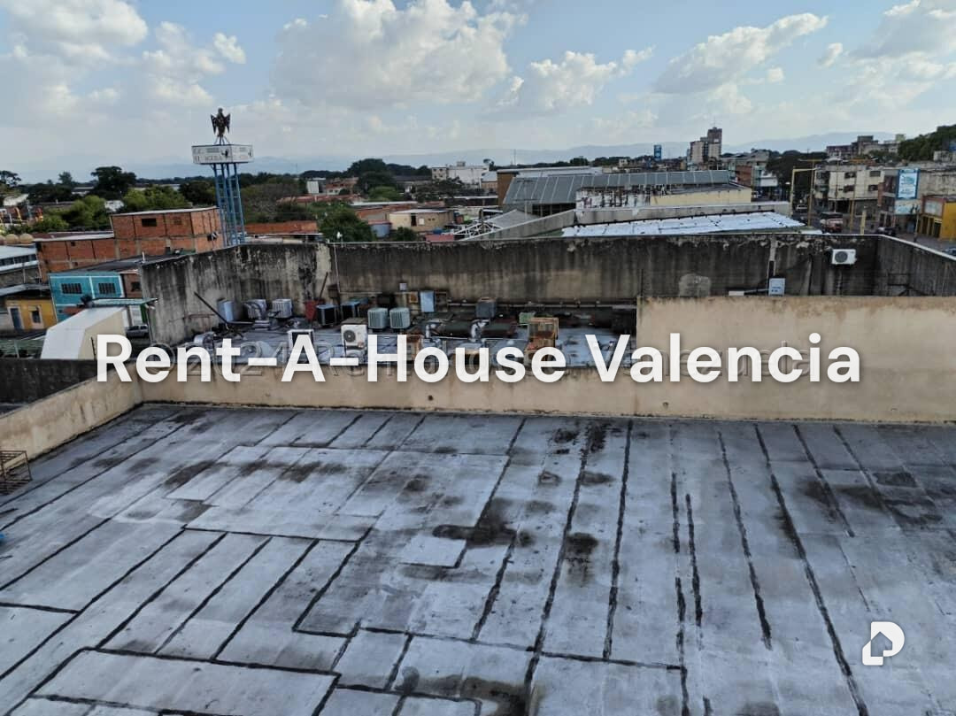 Edificio en Avenida Bolivar Sur, Valencia