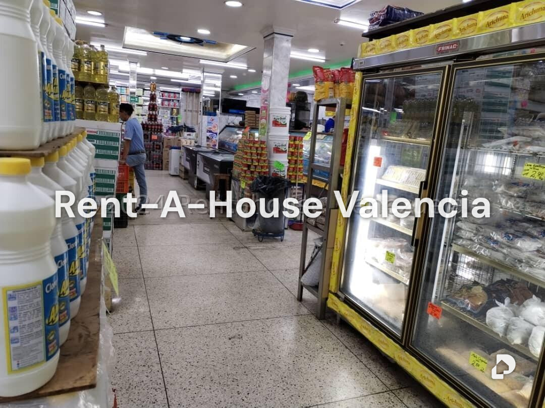 Edificio en Avenida Bolivar Sur, Valencia