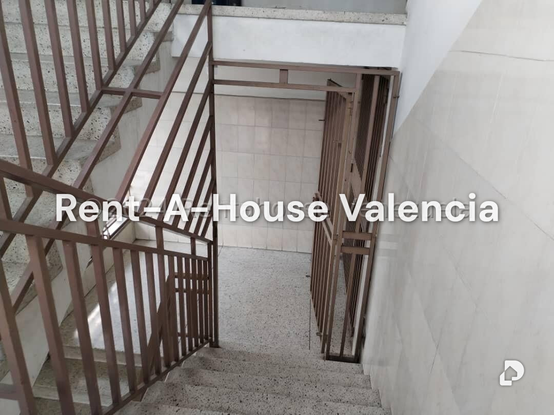 Edificio en Avenida Bolivar Sur, Valencia