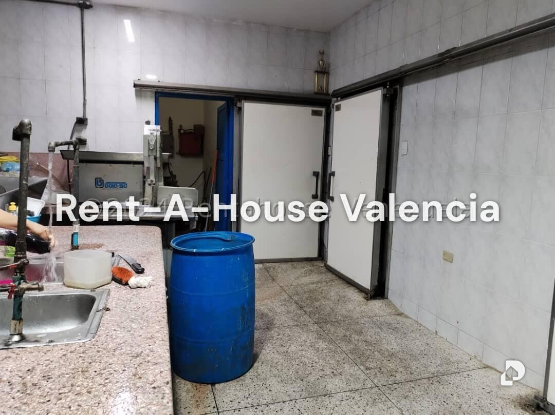 Edificio en Avenida Bolivar Sur, Valencia