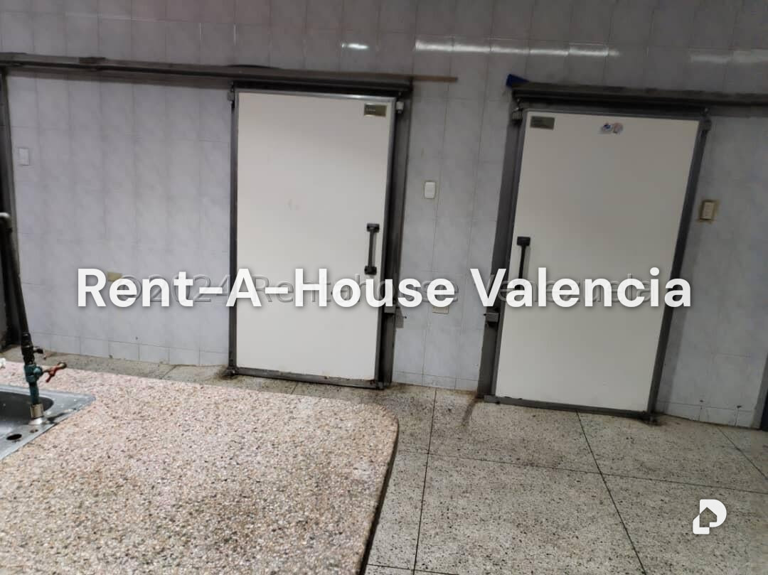 Edificio en Avenida Bolivar Sur, Valencia