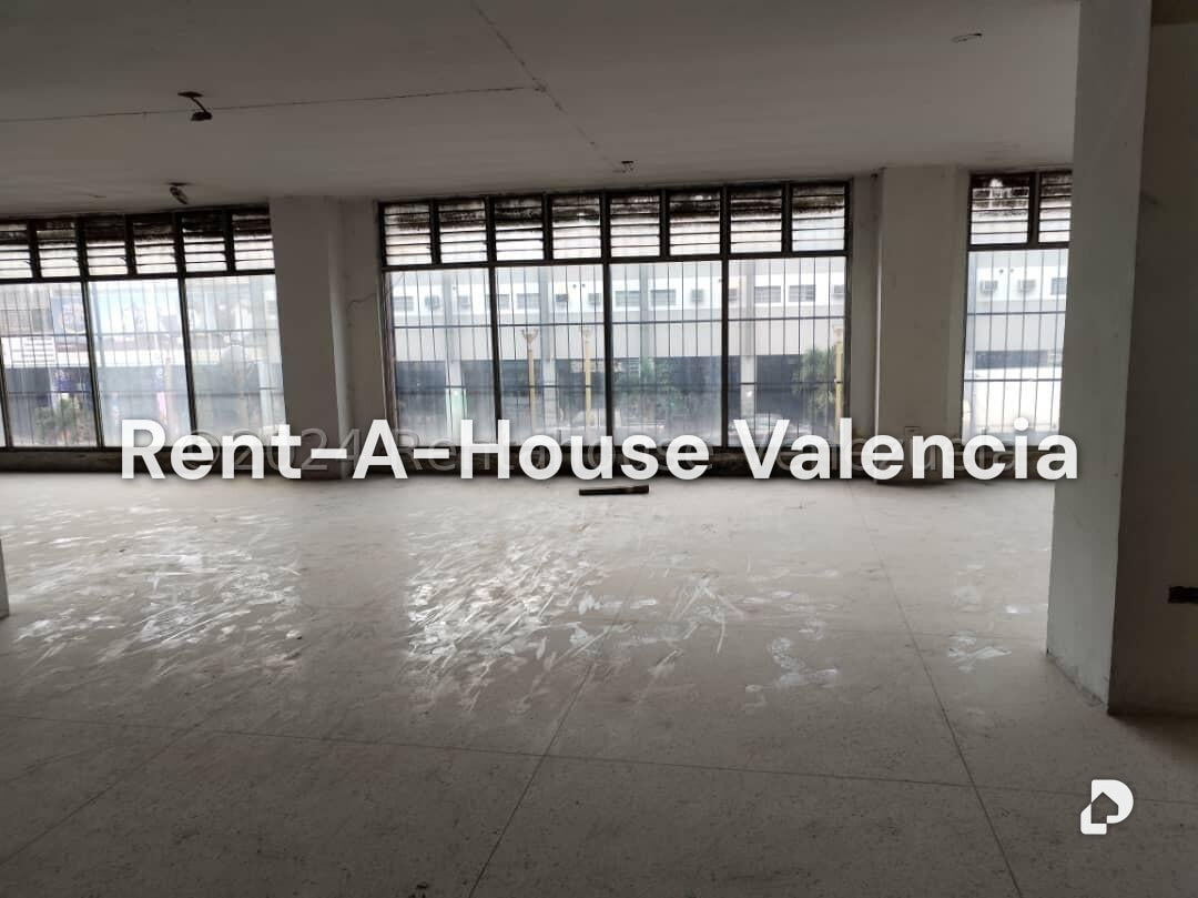 Edificio en Avenida Bolivar Sur, Valencia