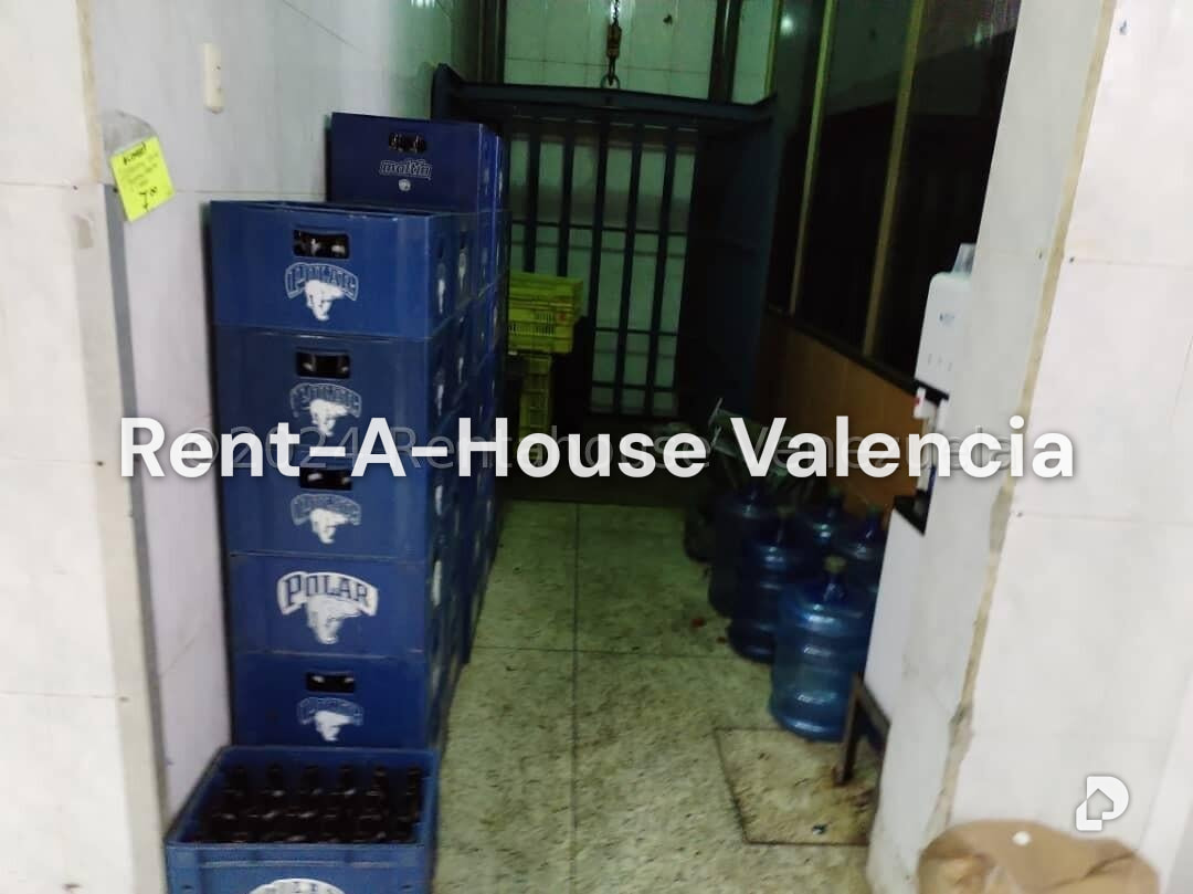 Edificio en Avenida Bolivar Sur, Valencia