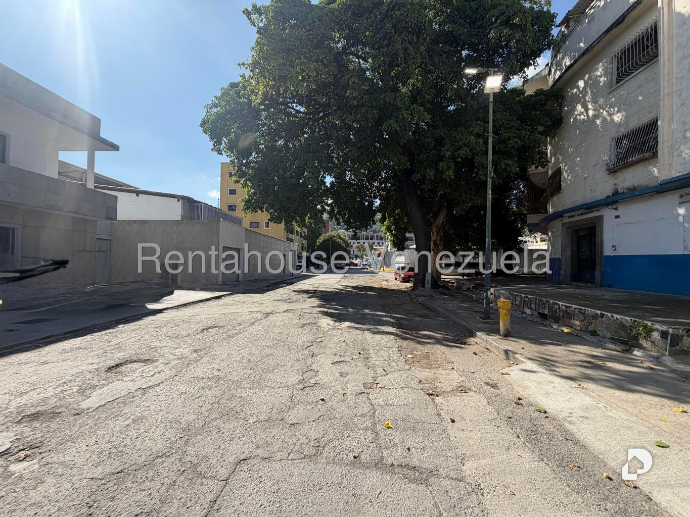 Local comercial en Santa Mónica, Caracas – 9