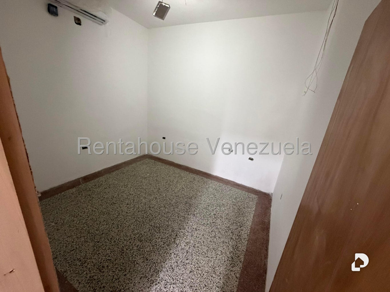 Local comercial en Santa Mónica, Caracas – 7