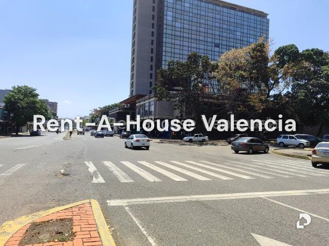 Local comercial en Las Acacias, Valencia – 38