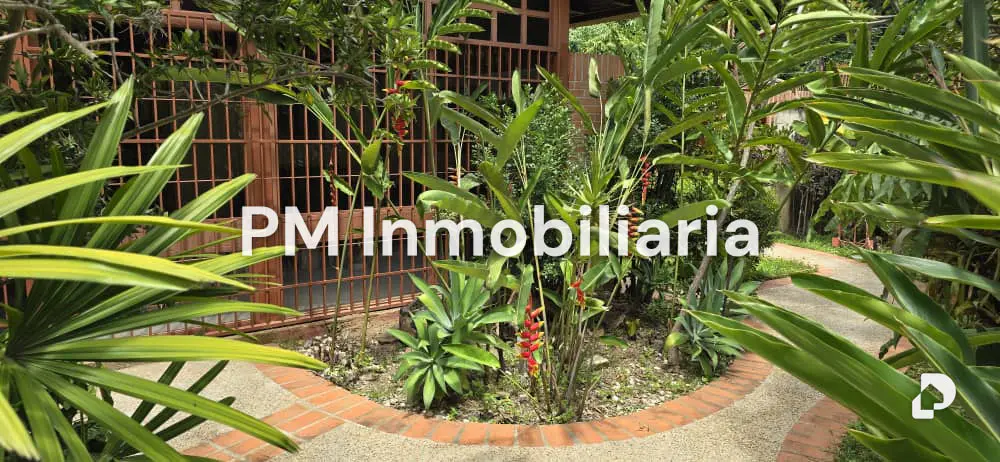House in Colinas de Tamanaco, Caracas – 23