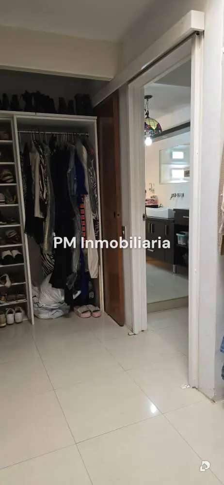 House in Colinas de Tamanaco, Caracas – 11