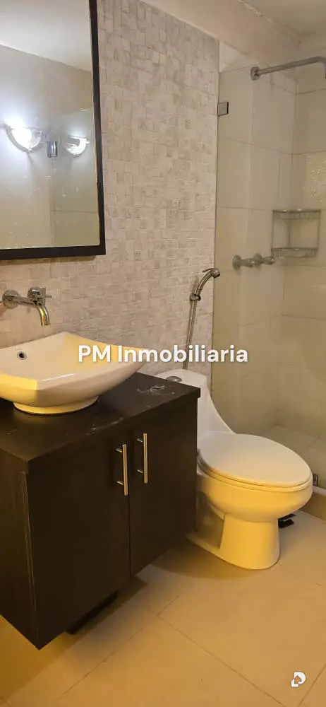 House in Colinas de Tamanaco, Caracas – 15