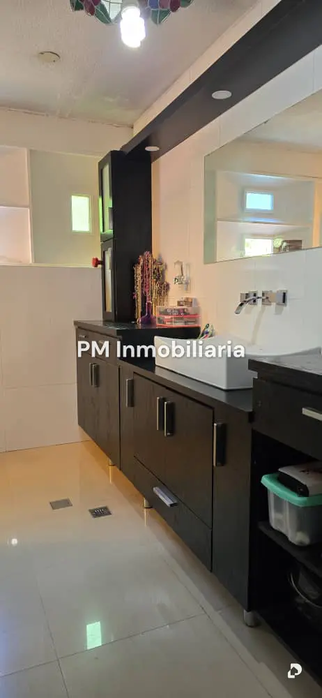 House in Colinas de Tamanaco, Caracas – 16