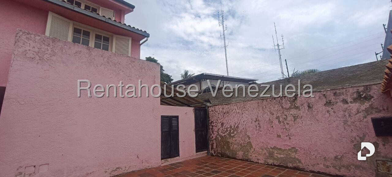 Casa en Lomas de Bello Monte, Caracas – 15