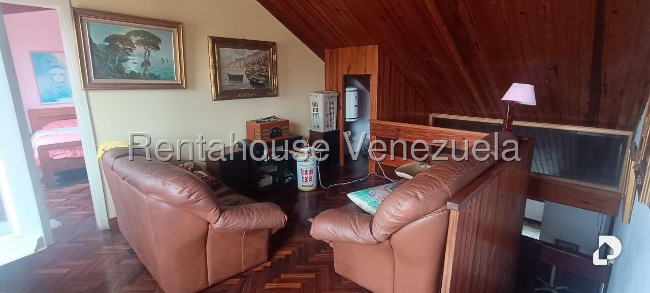 Casa en Lomas de Bello Monte, Caracas – 26