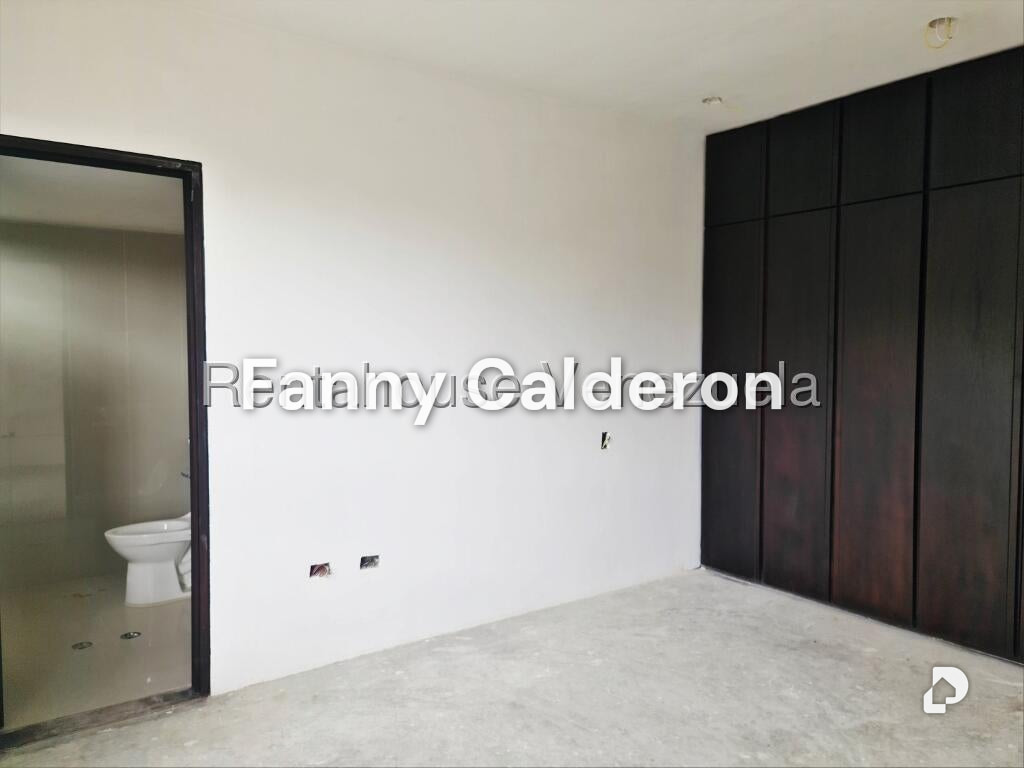 Apartamento en Colinas de Valle Arriba, Caracas – 19