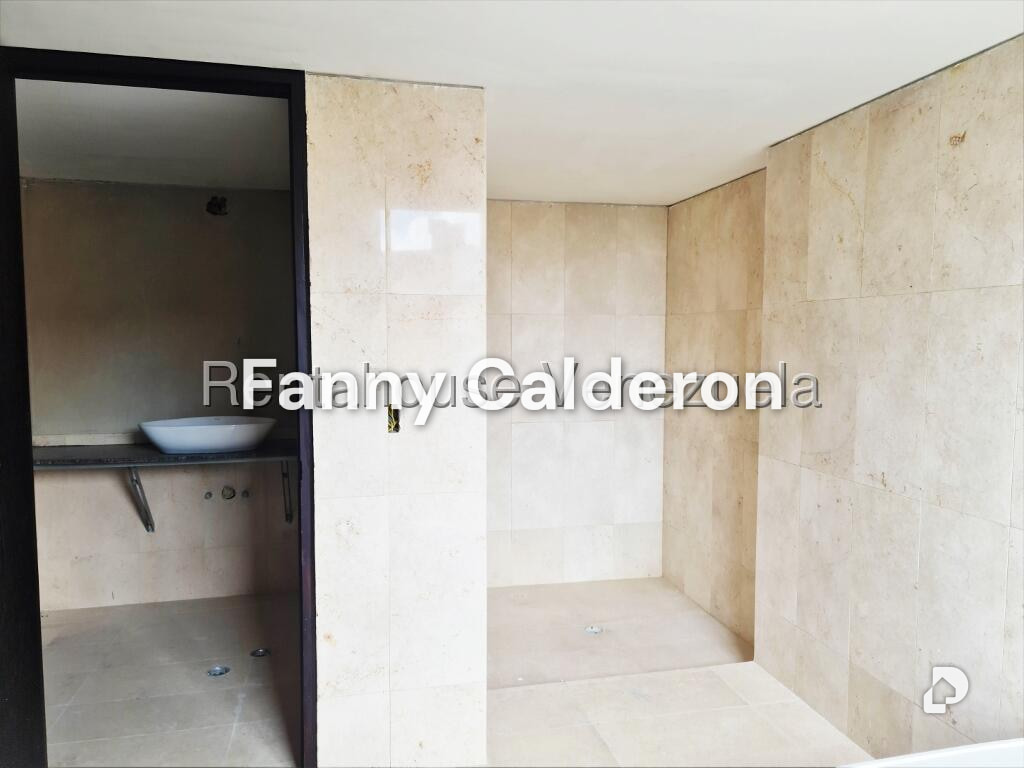 Apartamento en Colinas de Valle Arriba, Caracas – 14