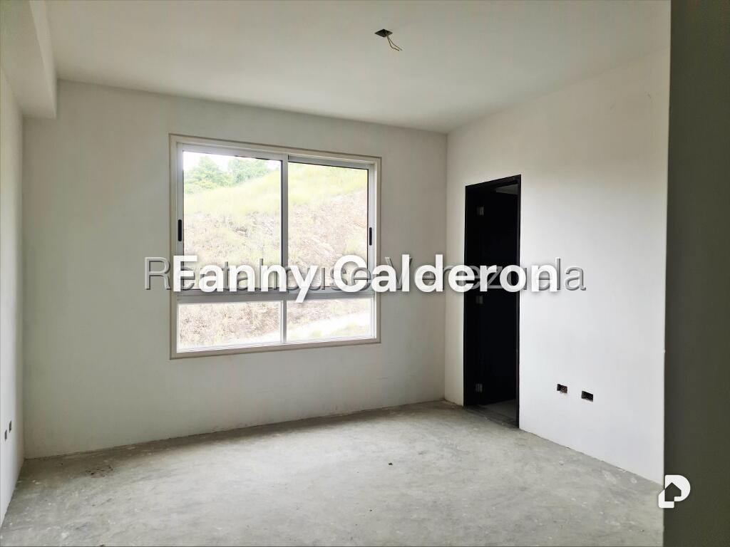 Apartamento en Colinas de Valle Arriba, Caracas – 18
