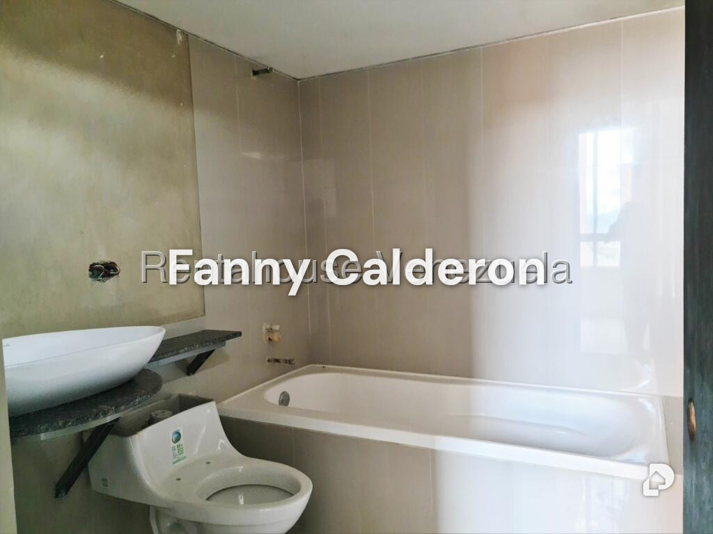 Apartamento en Colinas de Valle Arriba, Caracas – 22