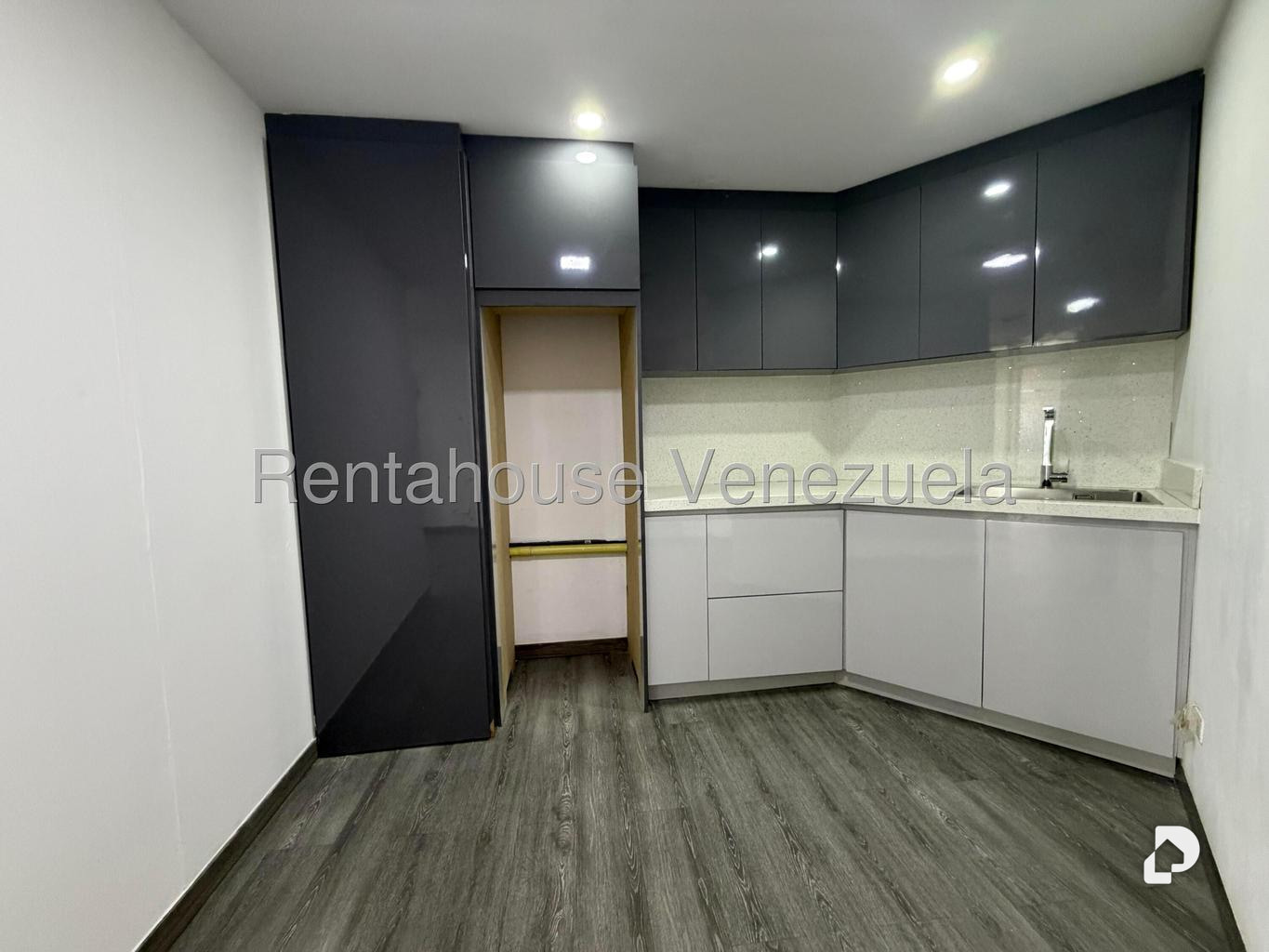 Oficina en Chuao, Caracas