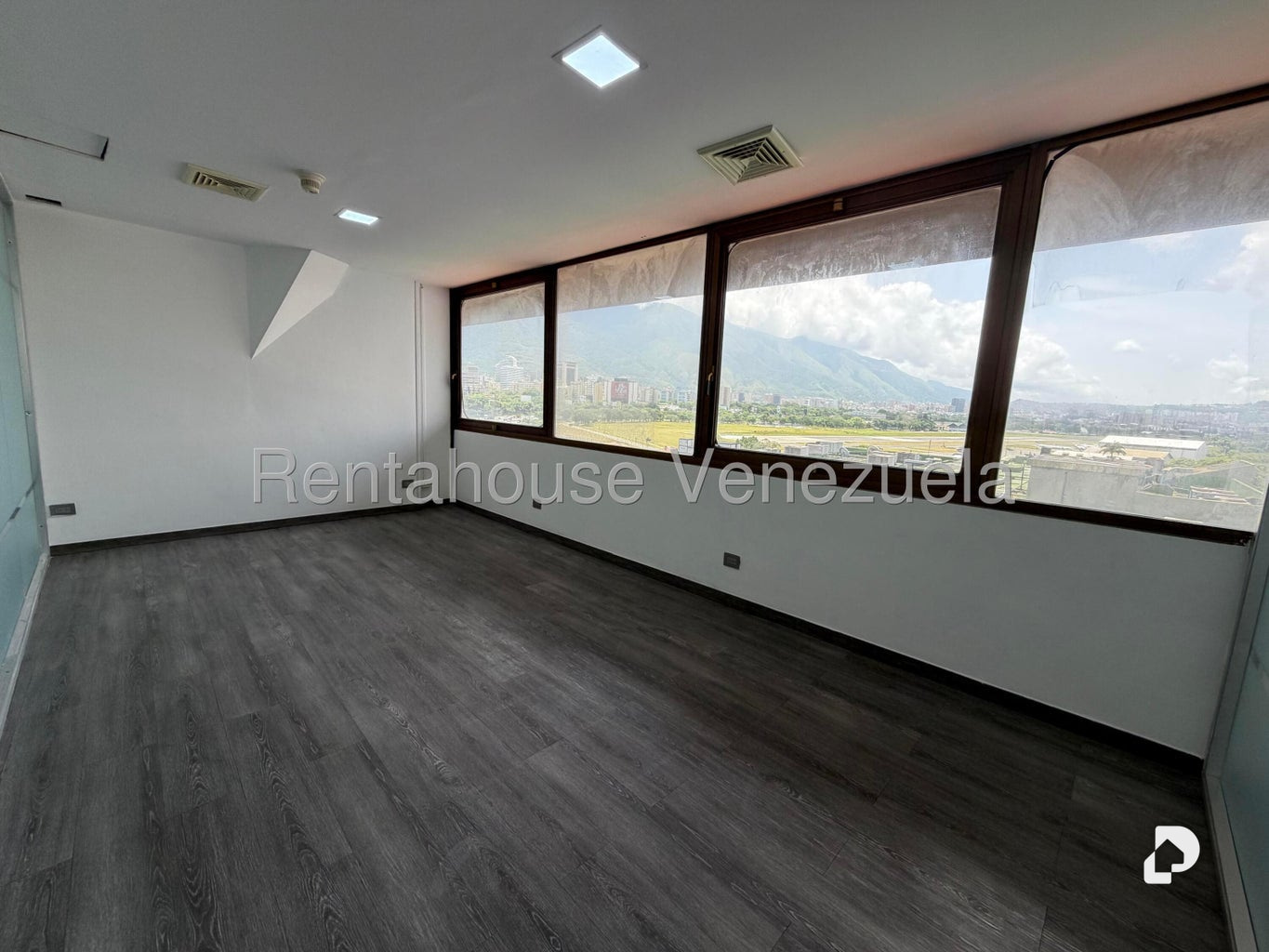 Oficina en Chuao, Caracas