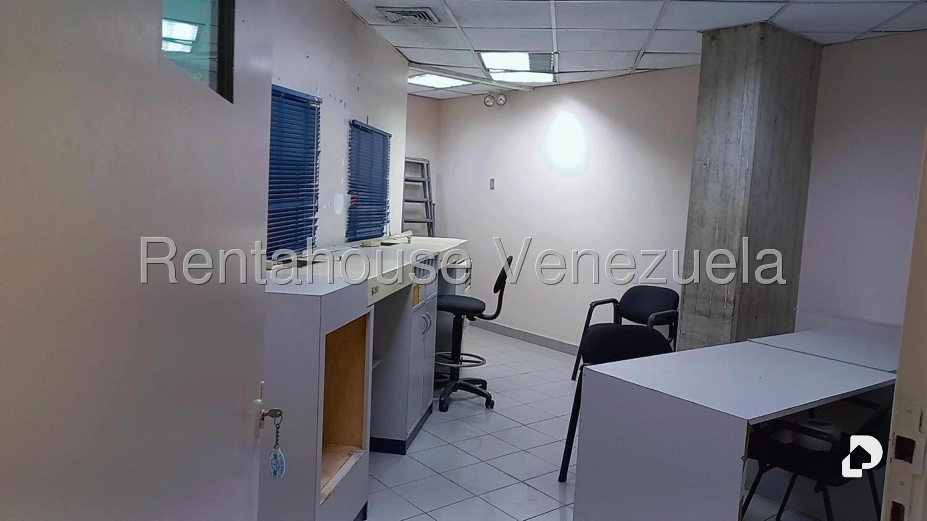 Local comercial en Los Cortijos de Lourdes, Caracas – 17