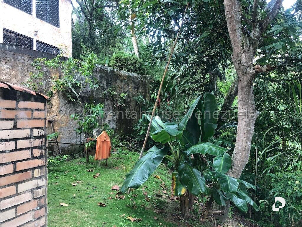Casa en Oripoto, Caracas – 23