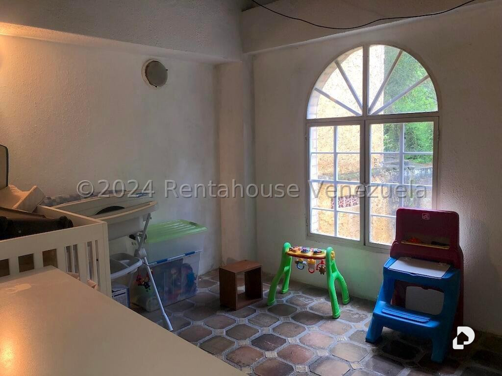 Casa en Oripoto, Caracas – 18