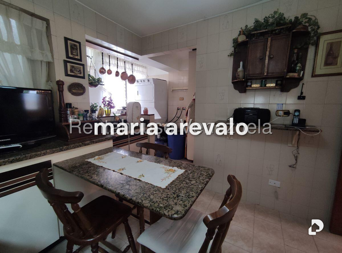 Apartamento en Las Esmeraldas, Caracas – 11