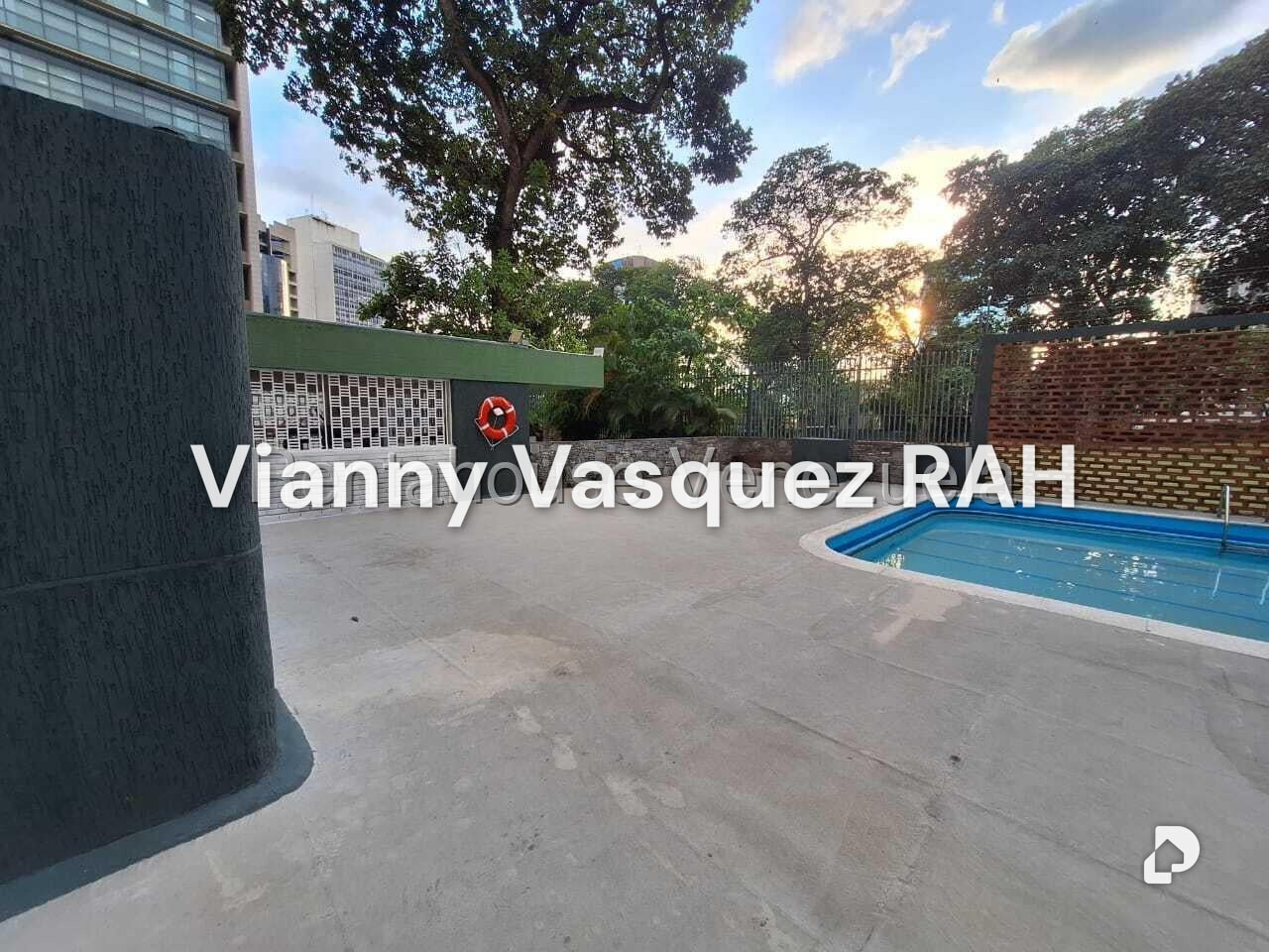 Apartamento en Campo Alegre, Caracas – 18