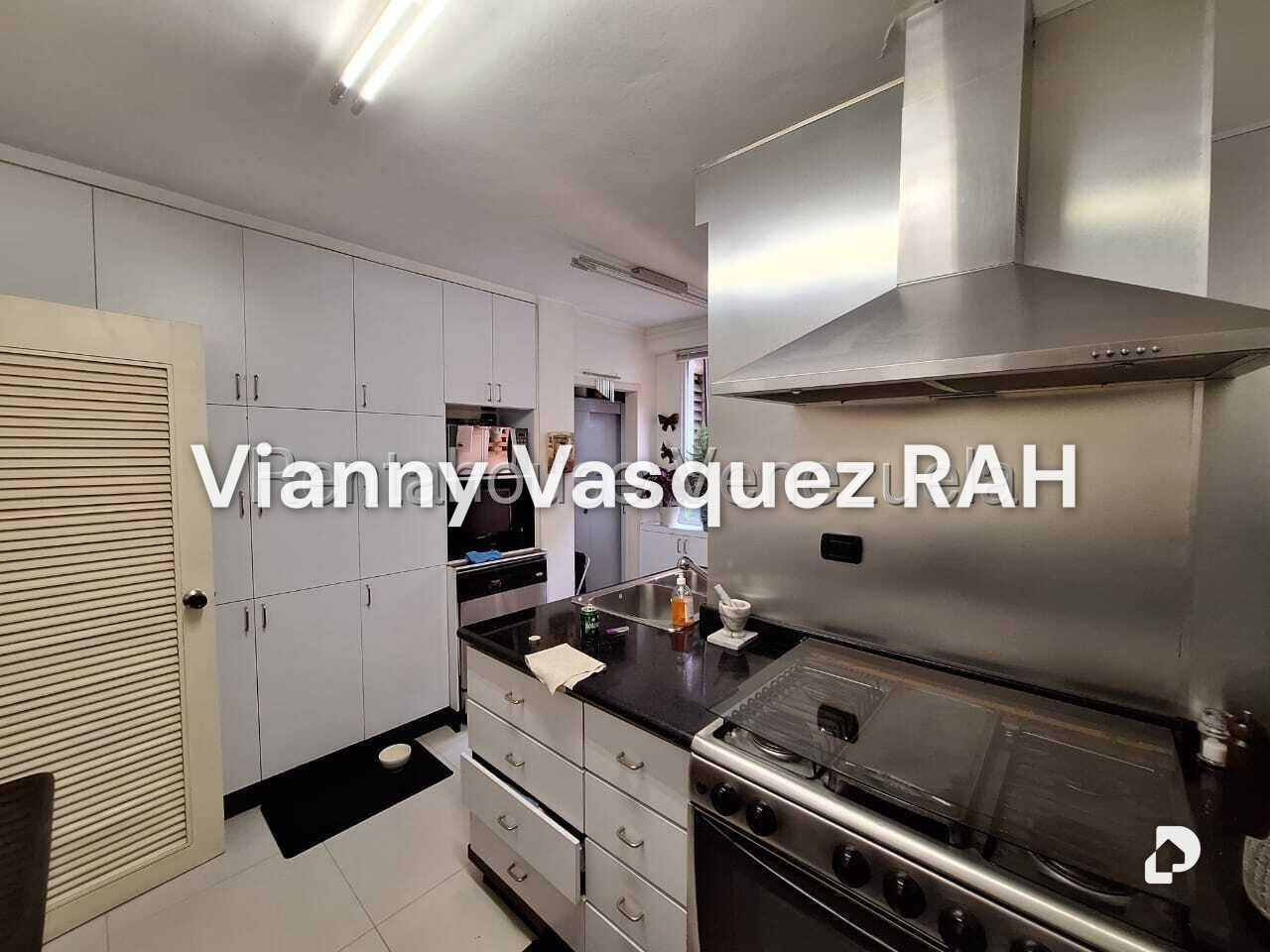 Apartamento en Campo Alegre, Caracas – 6