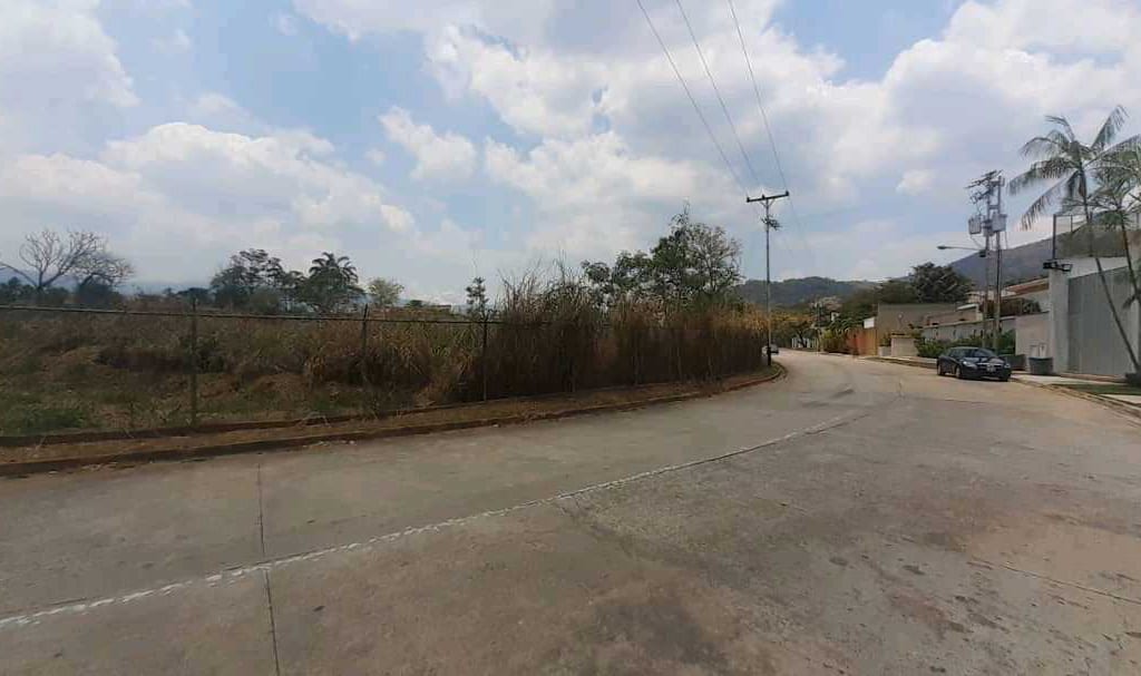Terreno en Guataparo Country Club, Valencia - 1