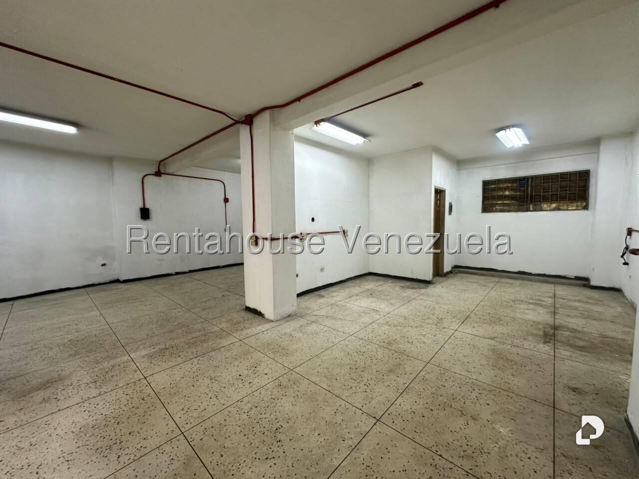 Local comercial en San Martín, Caracas – 9