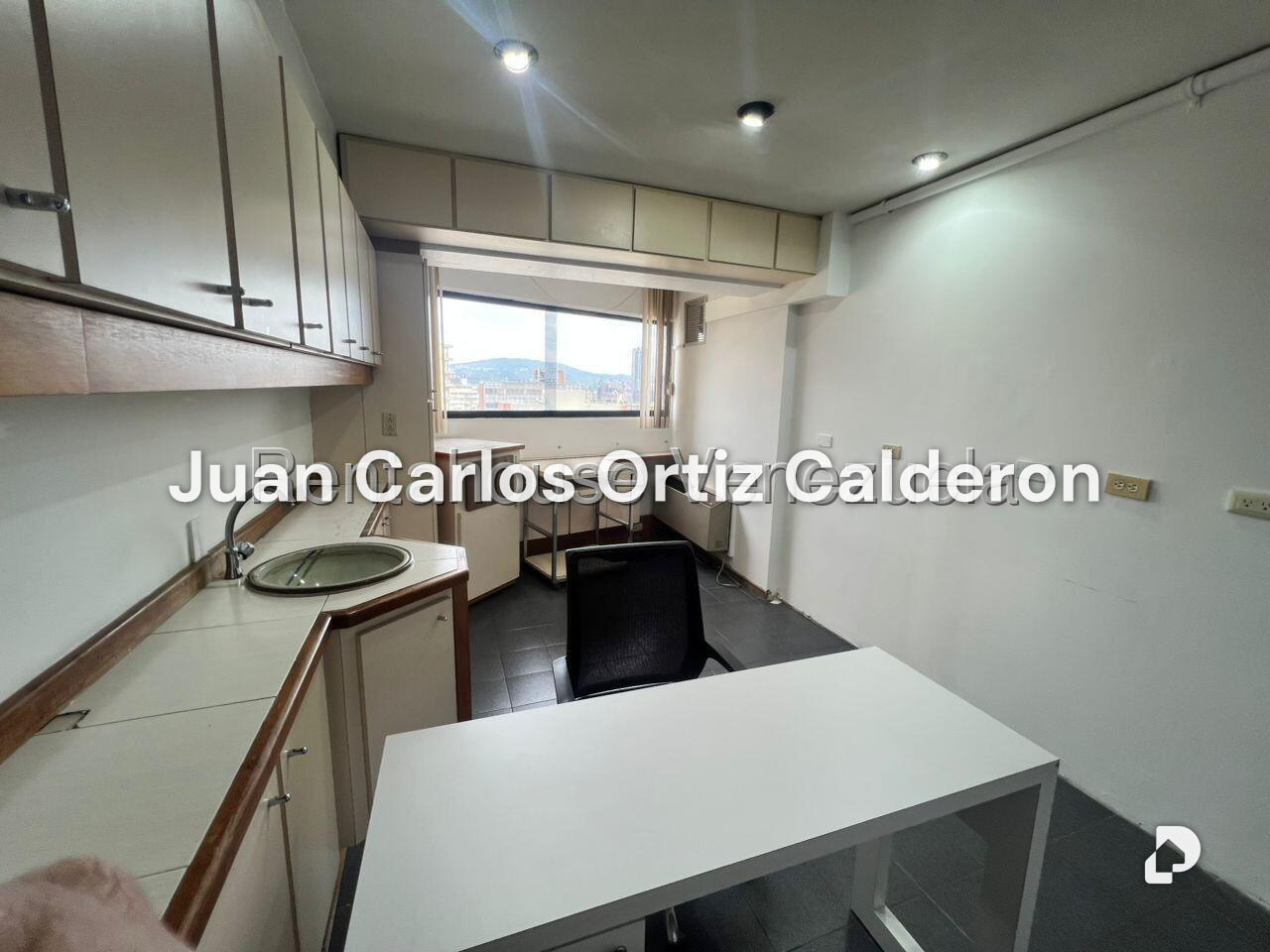 Oficina en San Bernardino, Caracas – 9