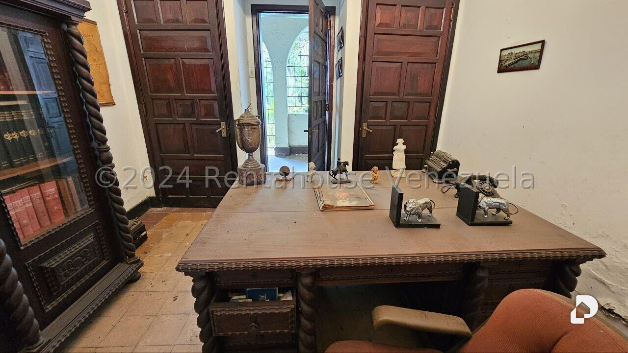 Casa en El Paraíso, Caracas – 22