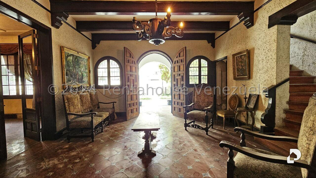 Casa en El Paraíso, Caracas – 24