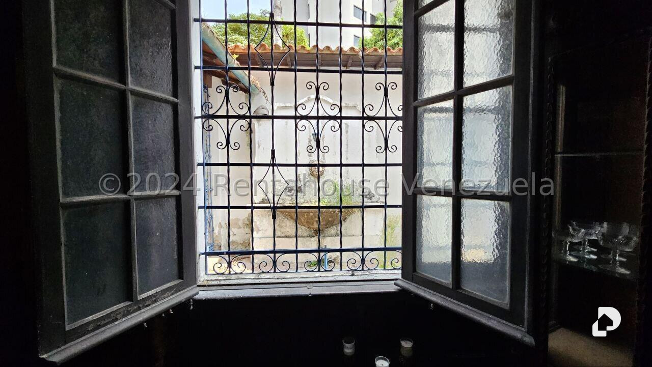 Casa en El Paraíso, Caracas – 17