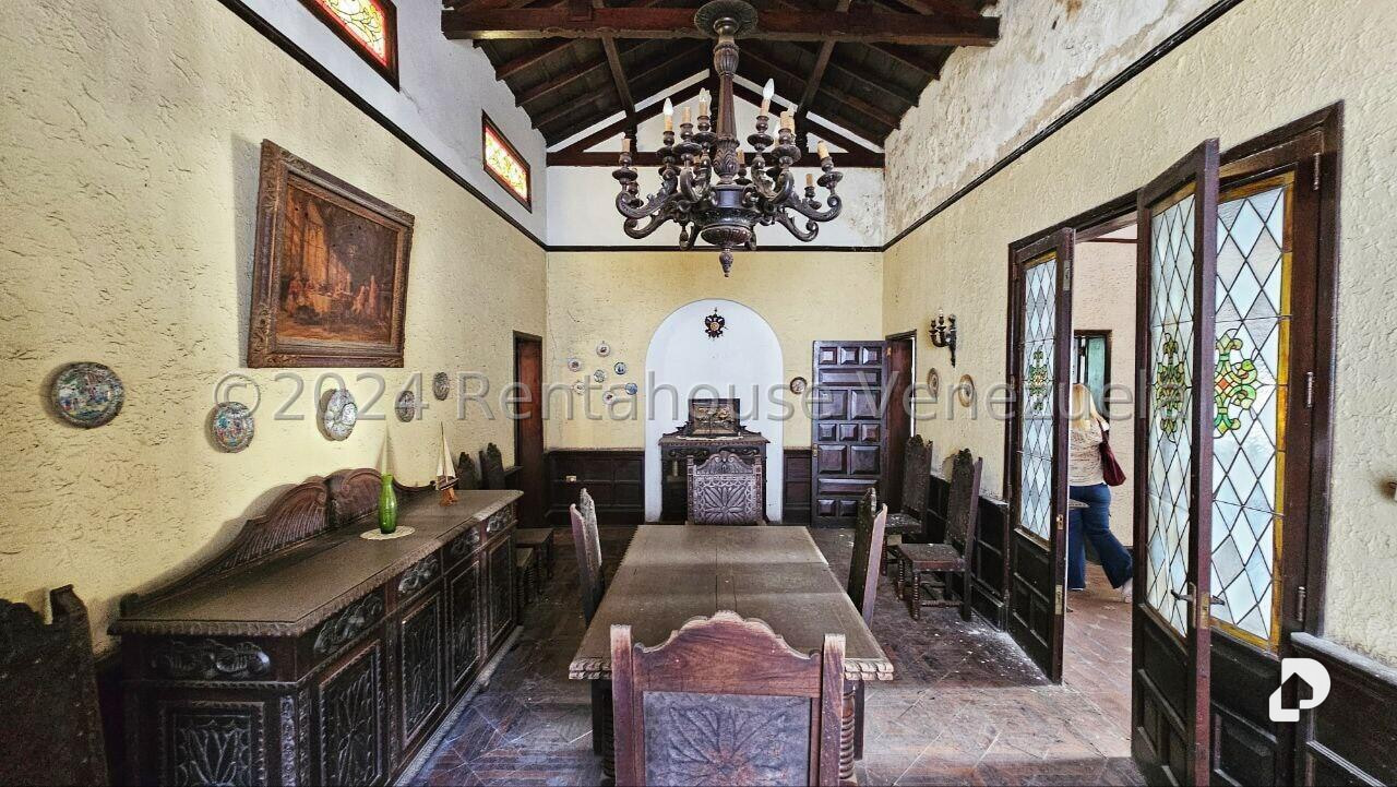 Casa en El Paraíso, Caracas – 25