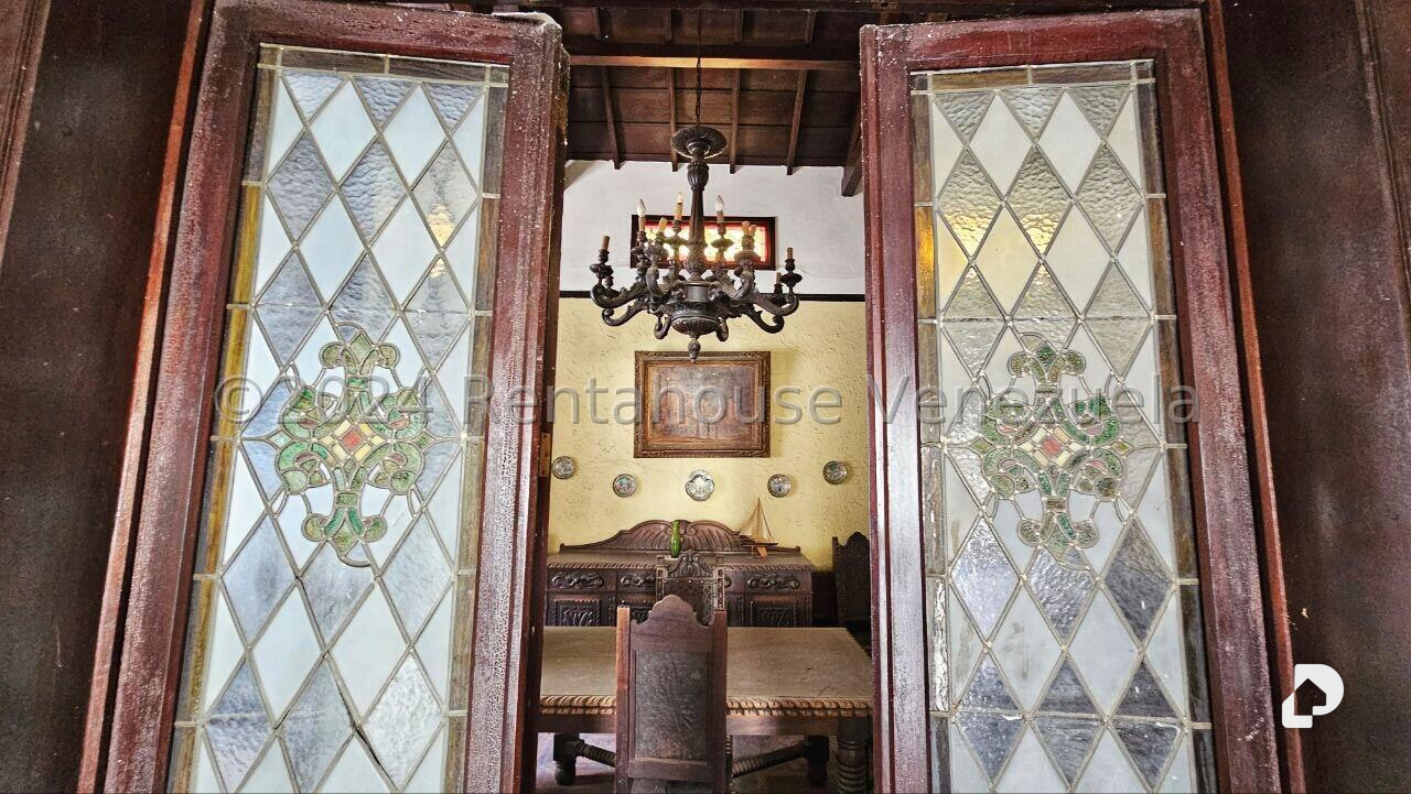 Casa en El Paraíso, Caracas – 20
