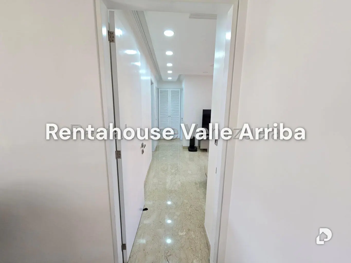 Apartamento en Campo Alegre, Caracas – 13