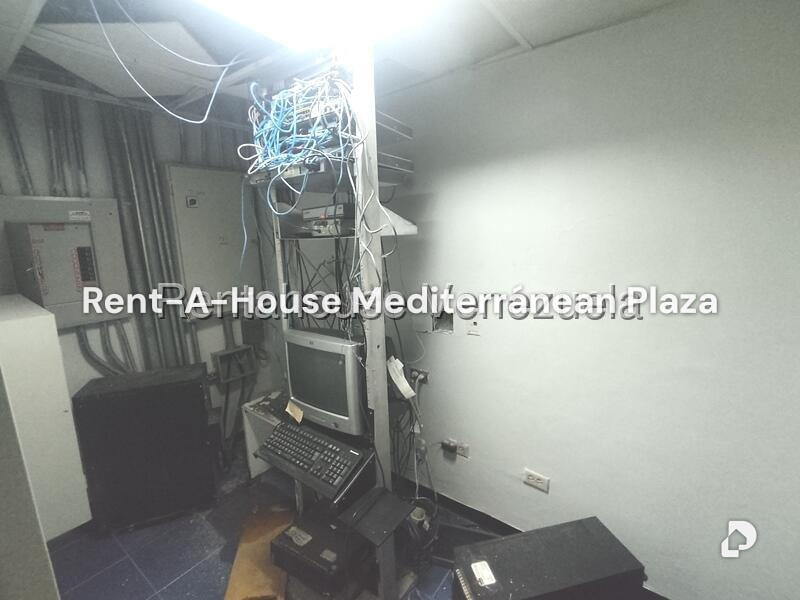 Local comercial en Los Jarales, San Diego – 20