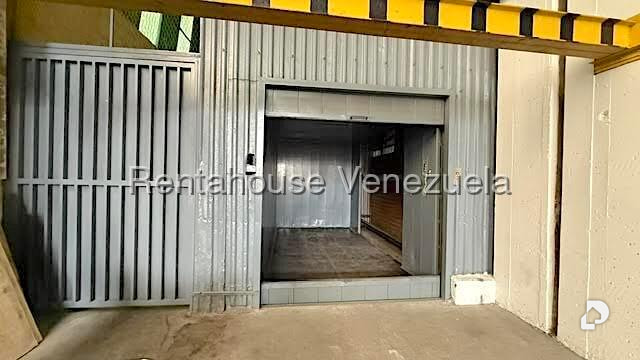 Galpón en Los Ruices Sur, Caracas – 18