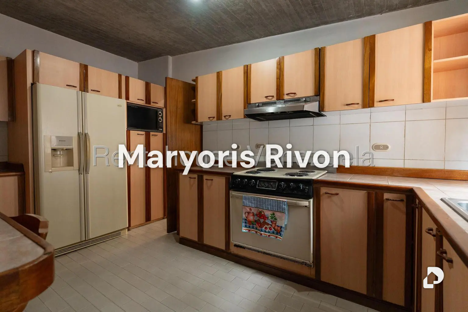 Casa en Alto Prado, Caracas – 11