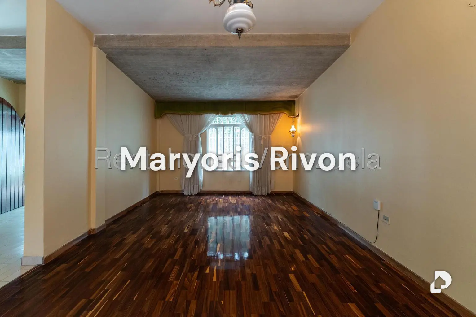 Casa en Alto Prado, Caracas – 6