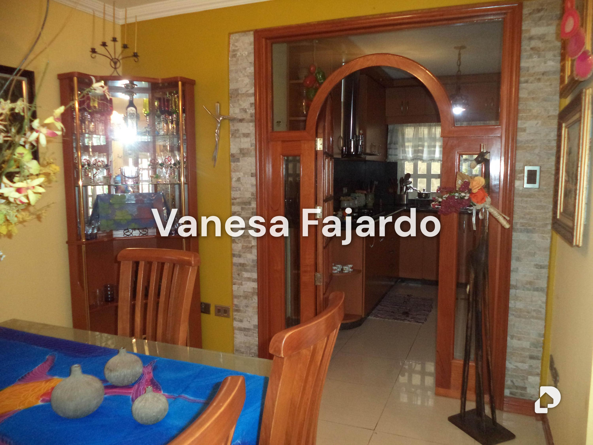 Casa en La Rosaleda, San Antonio de Los Altos – 10