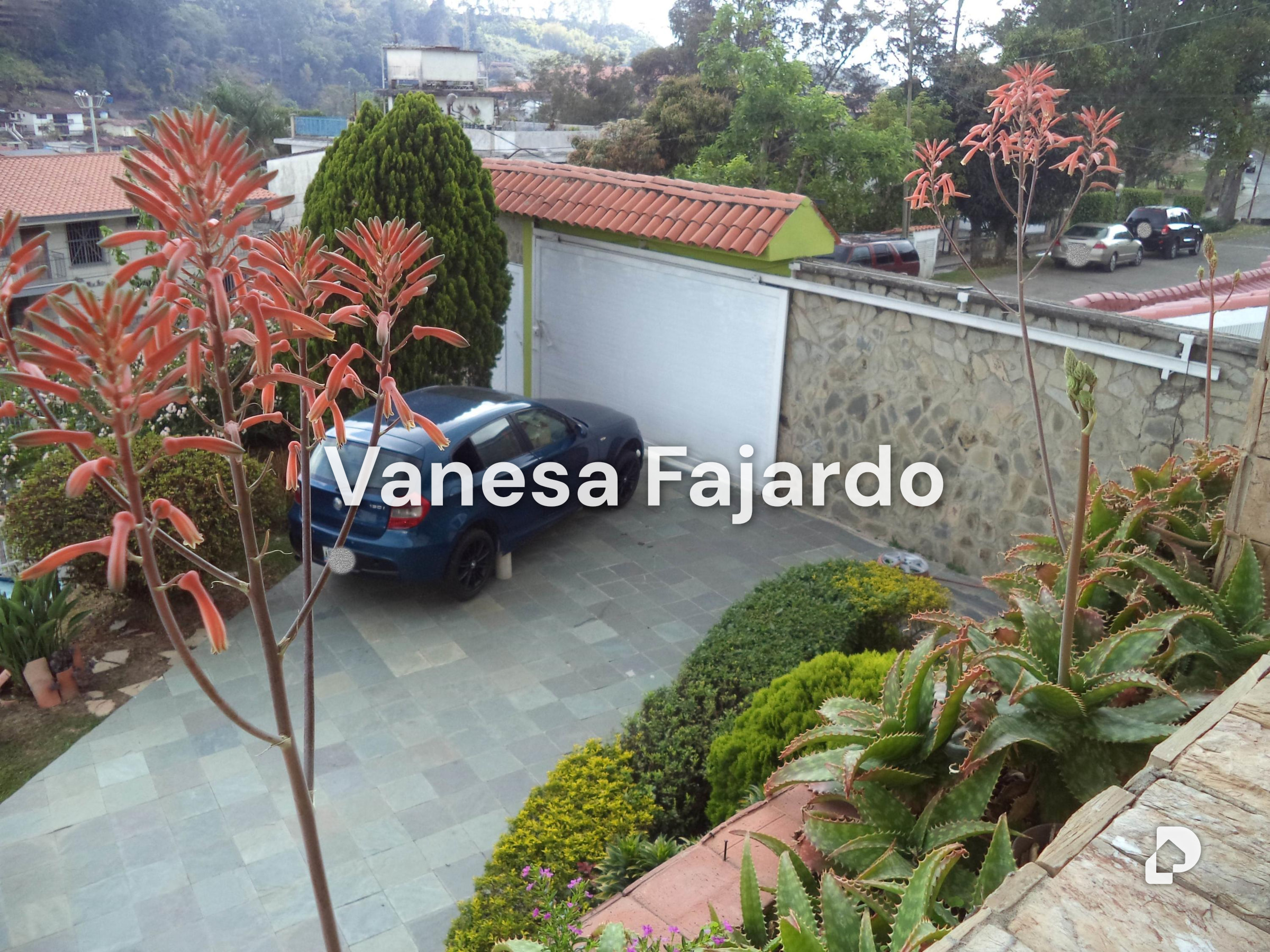 Casa en La Rosaleda, San Antonio de Los Altos – 28