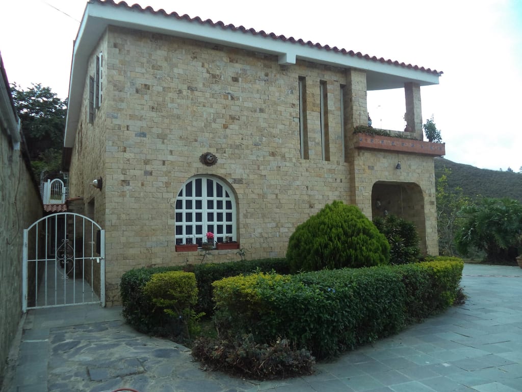 Casa en La Rosaleda, San Antonio de Los Altos - 1